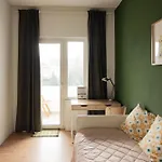 Big With Parking, 30 Min To Duesseldorf