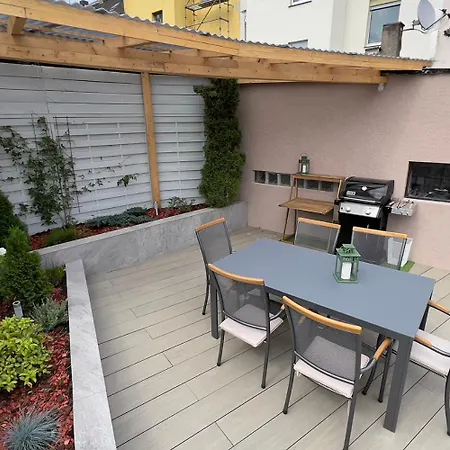 Apartment Big With Parking, 30 Min To Duesseldorf Duisburg