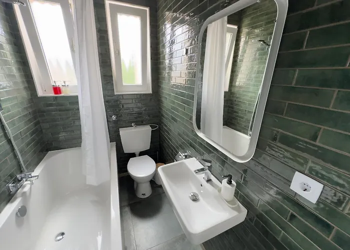 Big With Parking, 30 Min To Duesseldorf Appartement