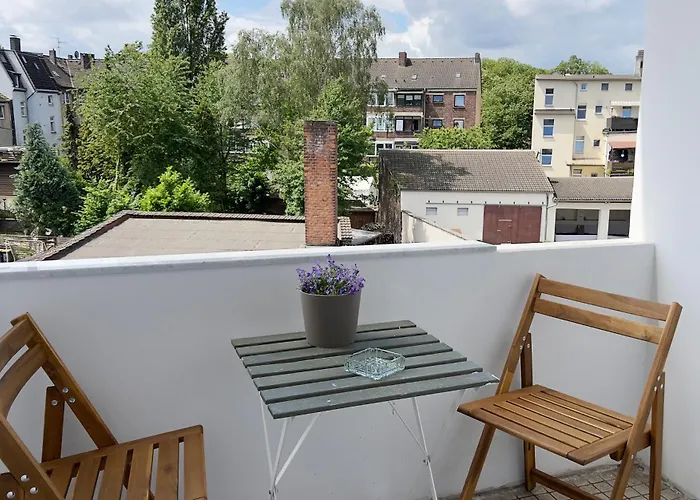 Big With Parking, 30 Min To Duesseldorf * Duisburg